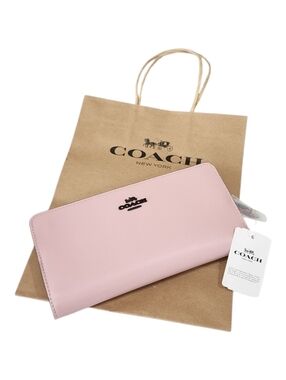 NWT Coach Smooth Leather Skinny Wallet in Petal Pink